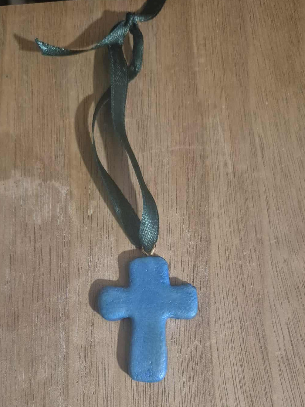 Imperfection cross ornament (1 count)