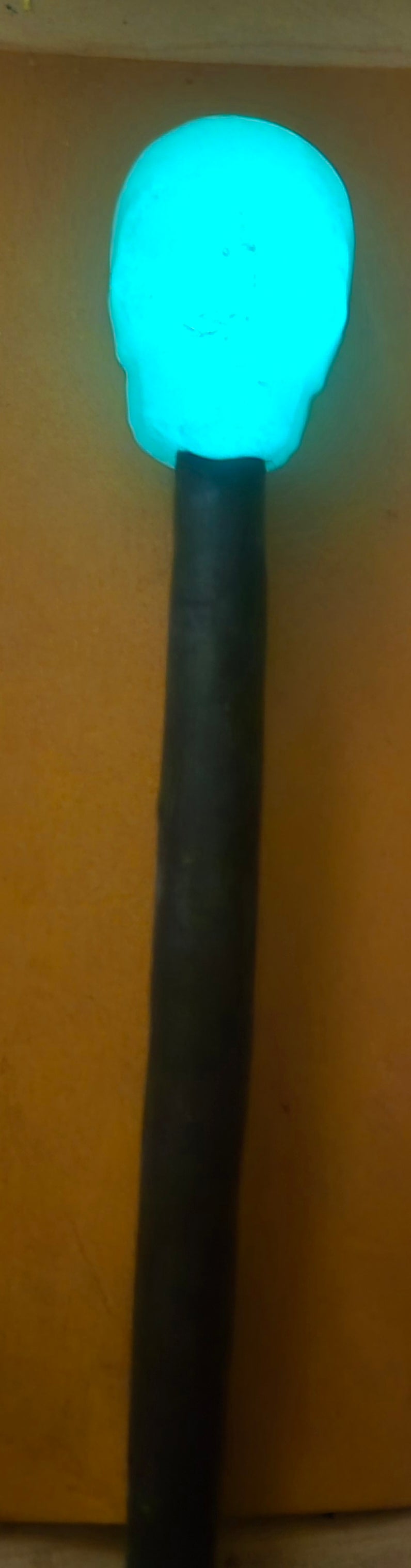 Glow in the dark pens (2 count)